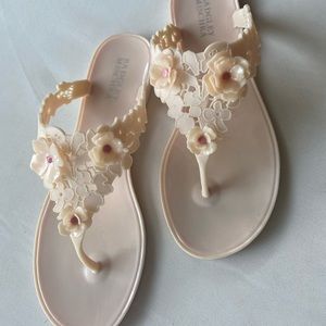 Badgley Mischka size 9 jelly floral sandals